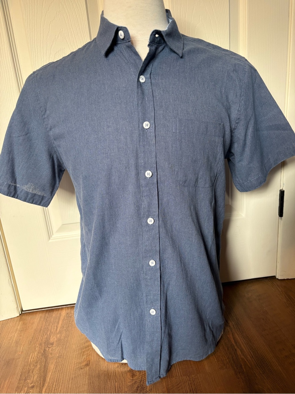 Rue St-Patrick Men's Linen Blend Short Sleeve Button Down Shirt - Medium
